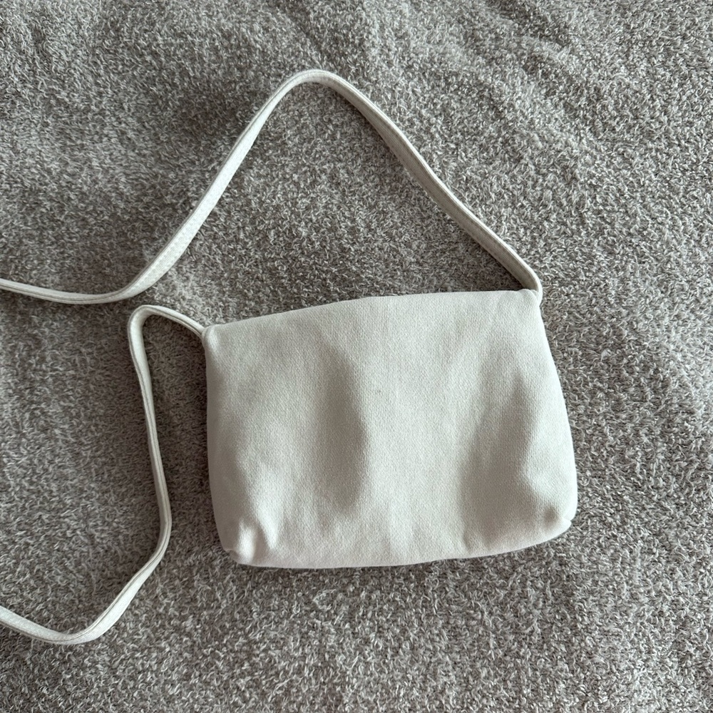 Brandy Melville Coquette White Shoulder Cross Body Bag - Picture 2 of 3